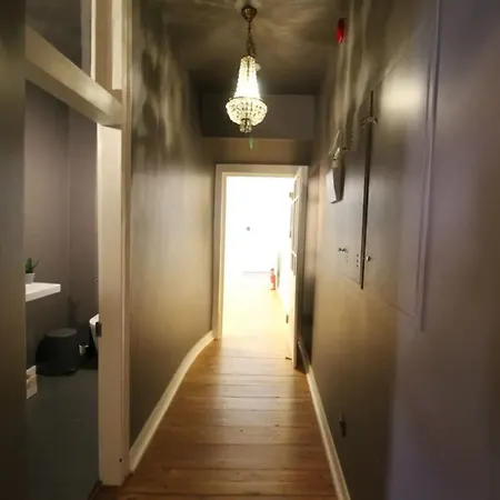 Bright 1 Bedroom With Lovely Balcony In * Lisbon